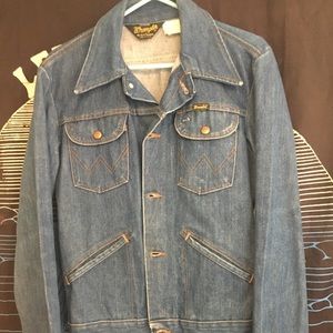 70s vintage Women’s wrangler jean Jacket